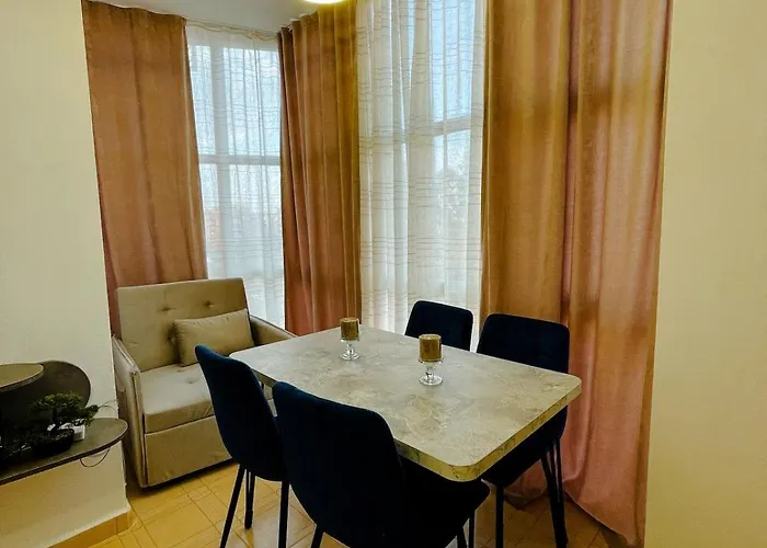 Sunny Holidays * Golem (Tirana)